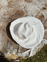 Cargar imagen en el visor de la galería, Sombrero mujer vichy     - Personalizable -
